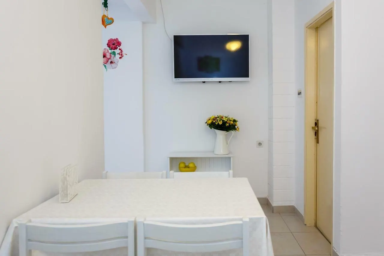 Apartments Danica فربنيك كرواتيا
